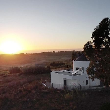 O Moinho 98 - A Cozy Getaway By The Coast Lourinhã Exterior foto